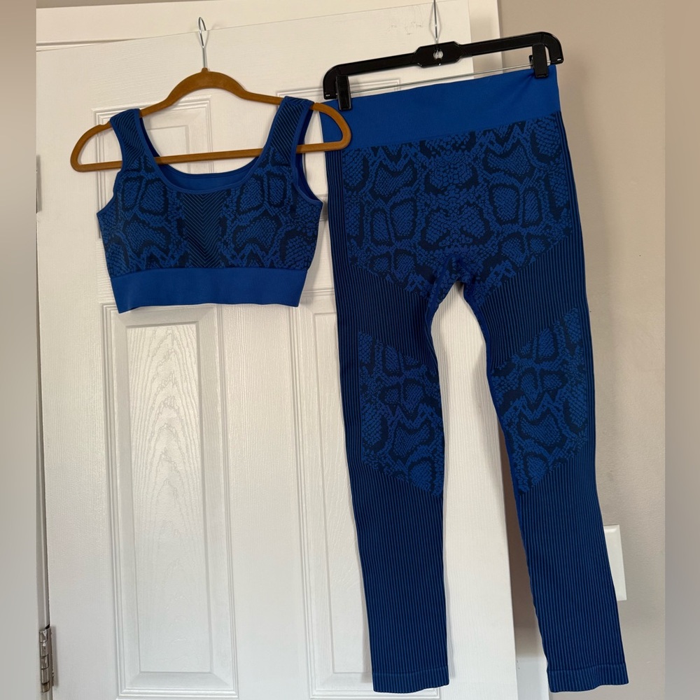 SHEIN Two piece workout set size Large